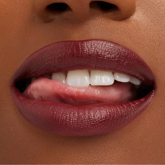M.A.C AMPLIFIED LIPSTICK DISNEY FAVOURITES Maleficient IN DARK DEED NIB - Picture 9 of 11